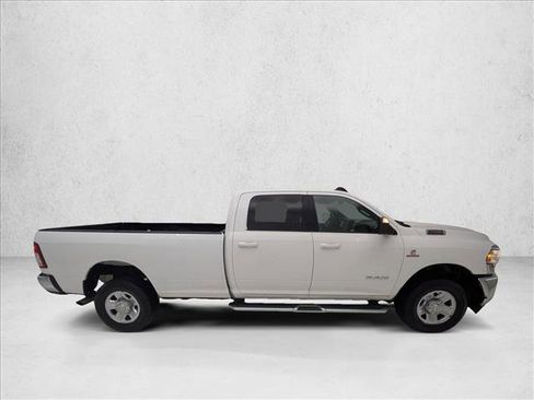 Used 2022 RAM 2500 Big Horn AWD/4WD image 4