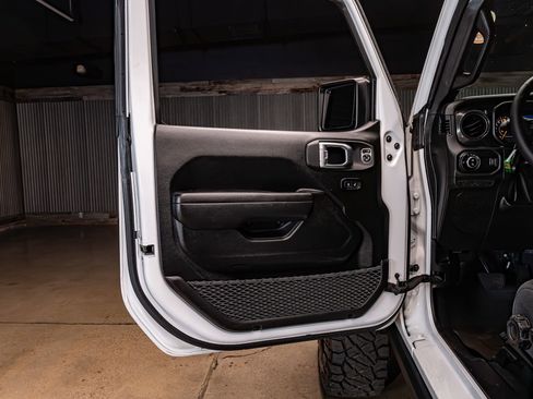 Used 2025 Jeep Gladiator Willys image 22