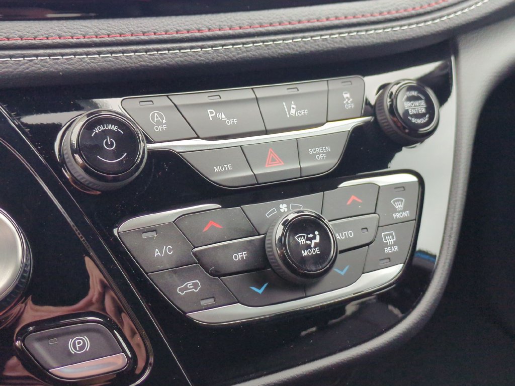 New 2027 Chrysler Pacifica Select FWD image 23