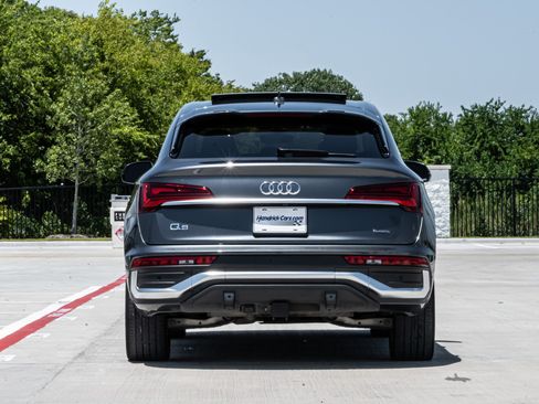 Used 2023 Audi Q5 2.0T Prestige w/ Prestige Package AWD/4WD image 8