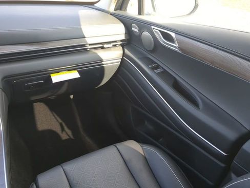 New 2026 Genesis GV80 2.5T Advanced image 15