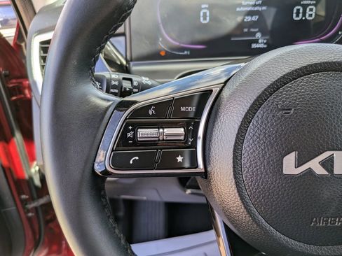 Certified 2025 Kia Seltos S AWD/4WD image 30