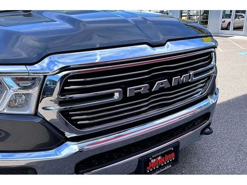 Used 2024 RAM 1500 Laramie w/ Off Road Group AWD/4WD image 31