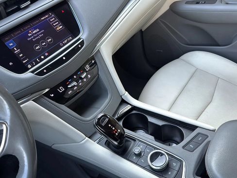 Used 2020 Cadillac XT5 Premium Luxury FWD image 34