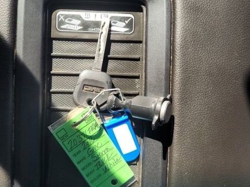 Used 2016 GMC Sierra 1500 SLE w/ Texas SLE Value Package image 18