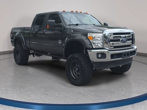 Used 2016 Ford F250 Lariat w/ Lariat Ultimate Package AWD/4WD image 3
