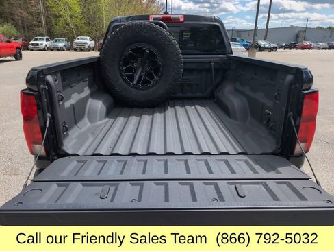 Used 2024 Chevrolet Colorado ZR2 w/ ZR2 Bison Edition AWD/4WD image 25