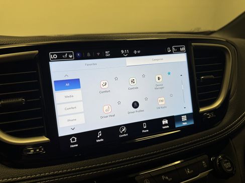 New 2026 Chrysler Pacifica Select FWD image 29