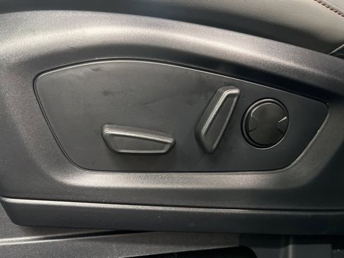 New 2026 Ford Explorer Active w/ Active Comfort Package image 25