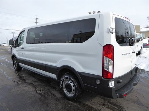 Used 2015 Ford Transit 350 XL image 5