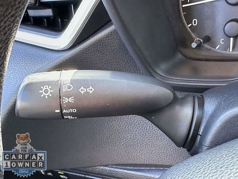 Used 2023 Toyota Corolla LE FWD image 32