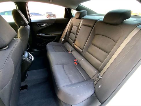 Used 2023 Chevrolet Malibu LT FWD image 21