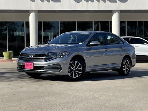 Used 2024 Volkswagen Jetta S image 2