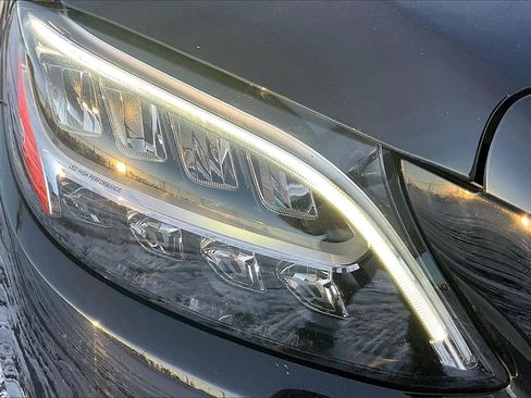 Used 2021 Mercedes-Benz C 300 Sedan w/ Premium Package image 32