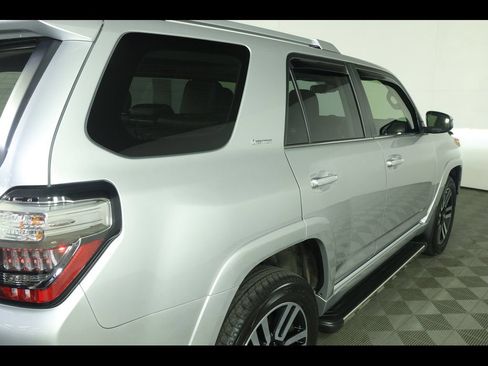 Used 2023 Toyota 4Runner Limited AWD/4WD image 23