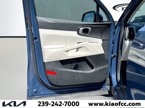 New 2026 Kia Sorento S w/ S Panoramic Sunroof Package image 21