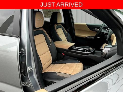 New 2026 Chevrolet Equinox ACTIV FWD image 5