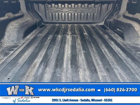 Used 2024 Chevrolet Colorado ZR2 AWD/4WD image 11