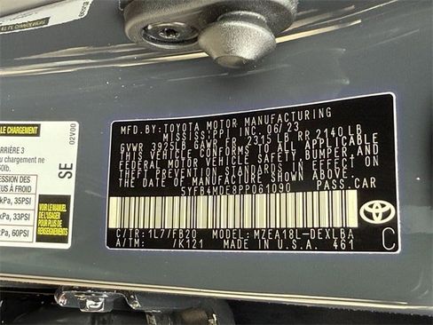 Used 2023 Toyota Corolla LE image 33