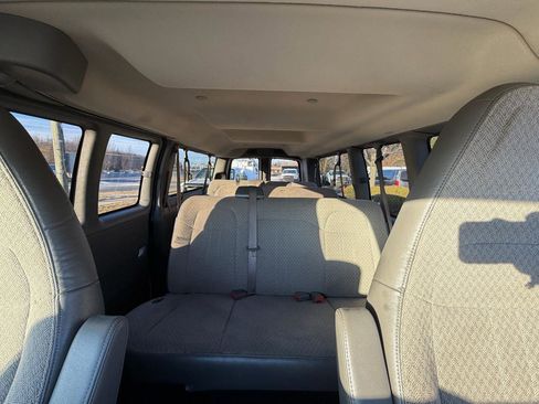 Used 2021 Chevrolet Express 3500 LT w/ LT Preferred Equipment Group image 14