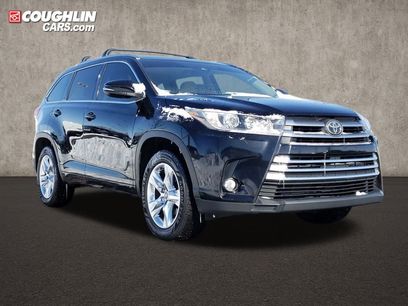 Used 2018 Toyota Highlander Limited Platinum