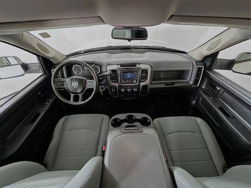 Used 2016 RAM 2500 Tradesman w/ Chrome Appearance Group image 30