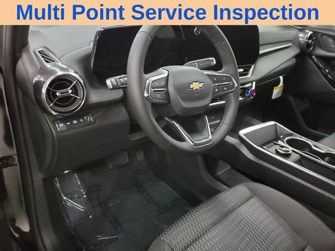 Used 2026 Chevrolet Equinox LT AWD/4WD image 11