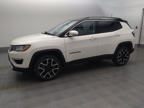 Used 2018 Jeep Compass Limited w/ Navigation Group AWD/4WD image 2