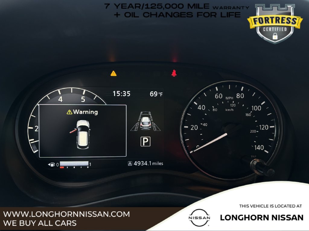 Used 2023 Nissan Kicks SV FWD image 14