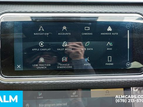 Used 2023 Land Rover Range Rover Velar S AWD/4WD image 33