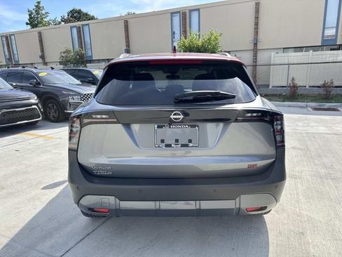 Used 2025 Nissan Kicks SR FWD image 6
