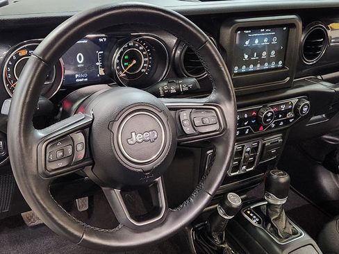 Used 2022 Jeep Wrangler Unlimited Sport AWD/4WD image 45