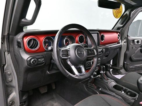 Used 2018 Jeep Wrangler Rubicon AWD/4WD image 14