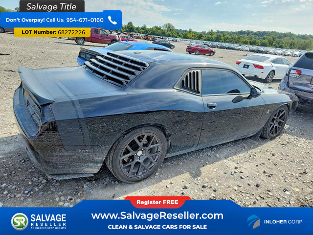 Used 2016 Dodge Challenger R/T Scat Pack w/ Leather Interior Group RWD image 4