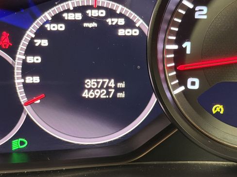 Used 2023 Porsche Cayenne Turbo image 30