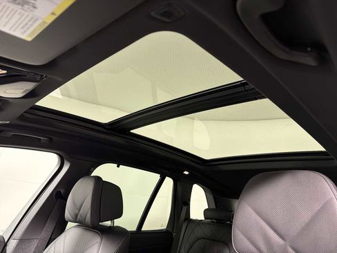New 2026 BMW X5 xDrive40i w/ Executive Package image 18