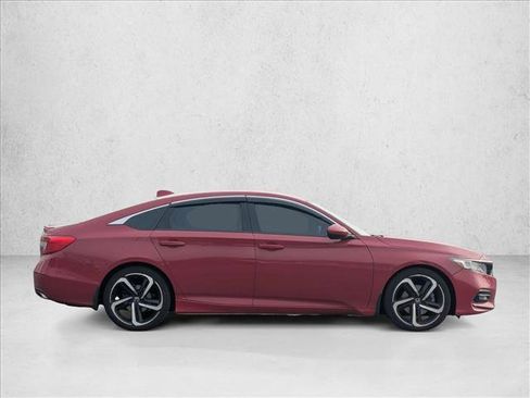 Used 2018 Honda Accord Sport image 4