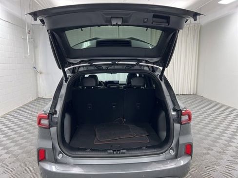 Used 2023 Ford Escape ST-Line AWD/4WD image 8