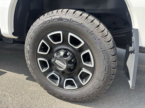 Used 2023 Ford F250 Platinum AWD/4WD image 28