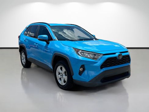 Used 2019 Toyota RAV4 XLE FWD image 7
