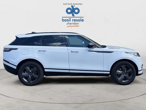 Used 2025 Land Rover Range Rover Velar Dynamic SE AWD/4WD image 8