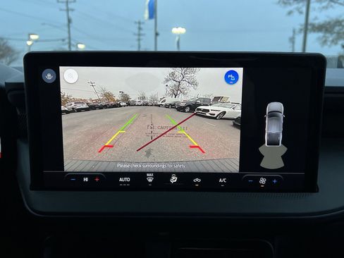 New 2025 Ford Maverick Lobo image 19