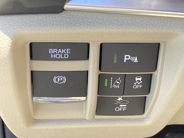 Used 2019 Acura MDX w/ Technology Package AWD/4WD image 23