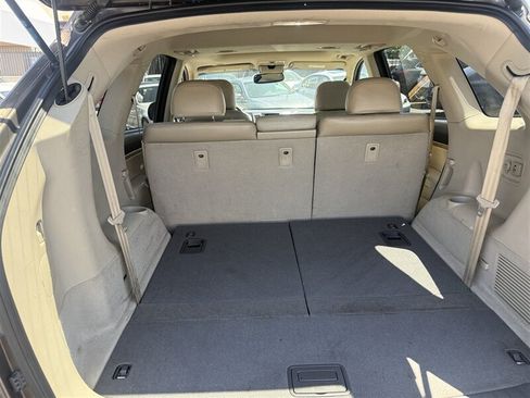 Used 2012 Hyundai Veracruz Limited w/ Navigation Pkg FWD image 9