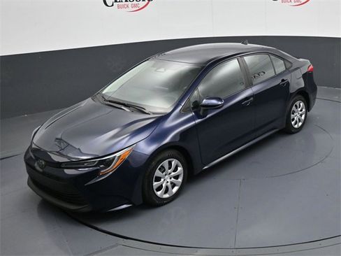 Used 2024 Toyota Corolla LE image 17