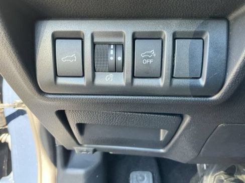 Used 2024 Subaru Outback Touring XT AWD/4WD image 27