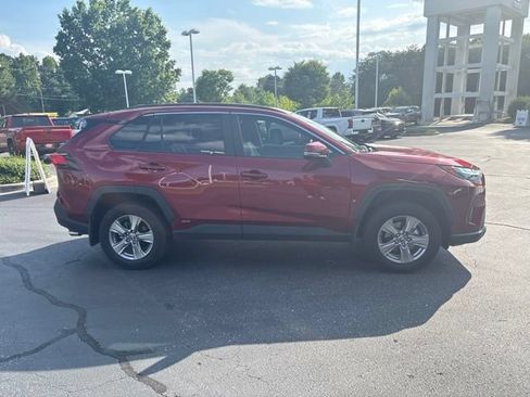 Used 2025 Toyota RAV4 XLE w/ Convenience Package AWD/4WD image 7