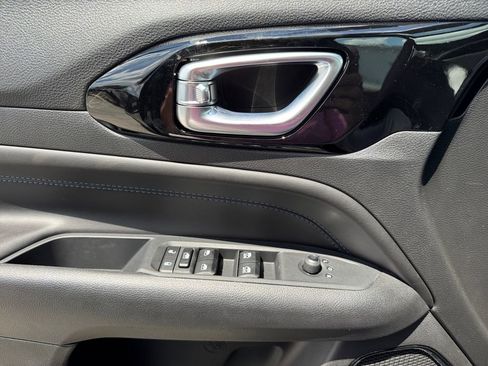 New 2025 Jeep Compass Limited w/ Sun & Sound Group image 19