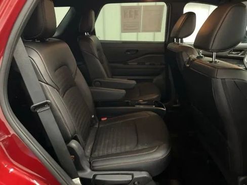 Used 2024 Nissan Pathfinder Rock Creek image 14