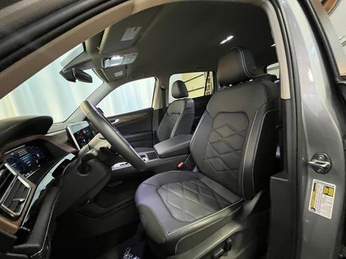 Certified 2026 Volkswagen Atlas SE AWD/4WD image 11